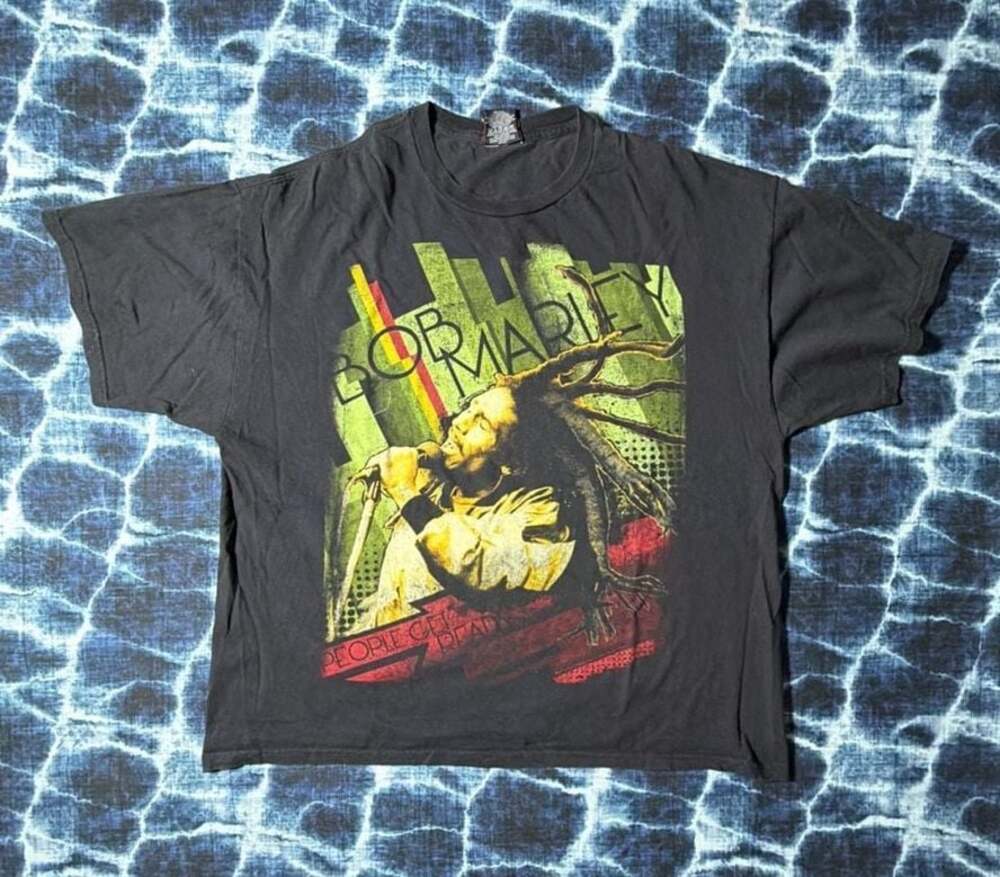 Vintage 2005 Zion Rootswear Bob Marley People Get Ready Graphic T-Shirt